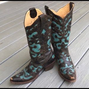 Vintage Corral Cowboy Boots